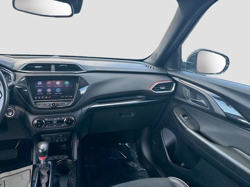 Used 2021 Chevrolet TrailBlazer RS w/ Technology Package FWD image 23