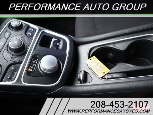 Used 2015 Chrysler 200 Limited image 21