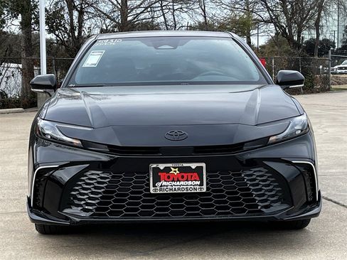 New 2026 Toyota Camry Hybrid image 7