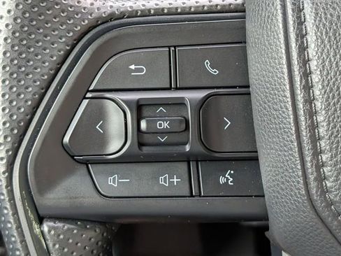 Used 2025 Toyota Tacoma SR5 RWD image 22