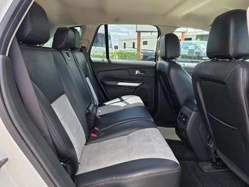 Used 2013 Ford Edge SEL image 13