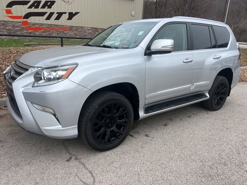 Used 2018 Lexus GX 460 Premium w/ Premium Package image 1