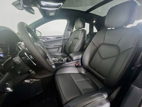 New 2026 Porsche Macan S image 5