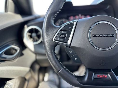 Used 2022 Chevrolet Camaro SS image 35