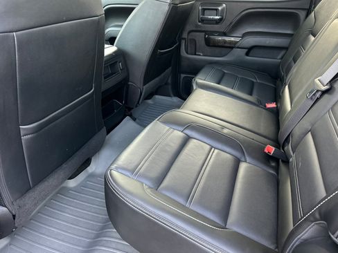 Used 2016 GMC Sierra 2500 Denali w/ Duramax Plus Package image 12