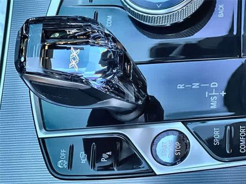 Used 2022 BMW X5 sDrive40i w/ M Sport Package image 16