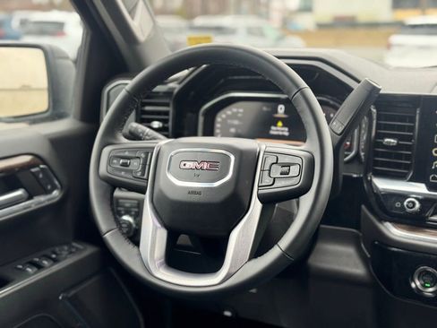 Used 2024 GMC Sierra 1500 Elevation image 13