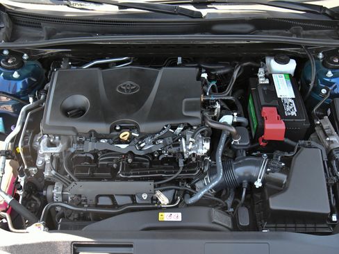 Used 2022 Toyota Camry SE FWD image 41