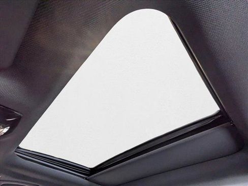 Used 2025 BMW 530i xDrive w/ Premium Package image 14