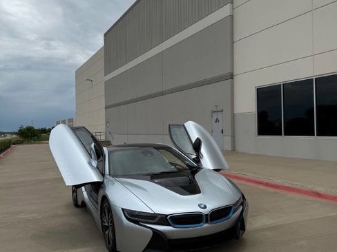 Used 2016 BMW i8 image 10