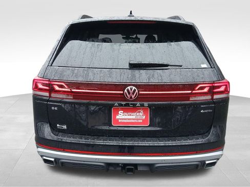 New 2026 Volkswagen Atlas Peak Edition AWD/4WD image 4