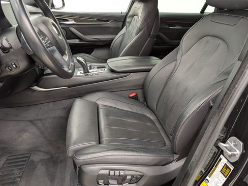 Used 2019 BMW X6 xDrive35i w/ Premium Package image 5