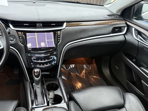 Used 2015 Cadillac XTS Premium image 7