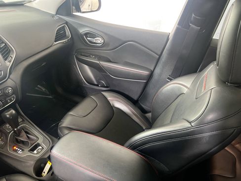 Used 2022 Jeep Cherokee Trailhawk w/ Sun, Sound & Nav Group image 24