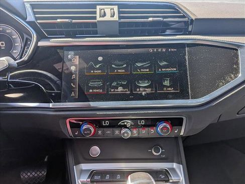 Used 2020 Audi Q3 2.0T Premium Plus w/ Premium Plus Package image 17