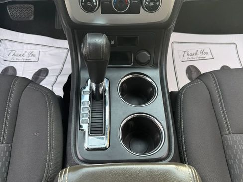 Used 2014 GMC Acadia SLE image 31