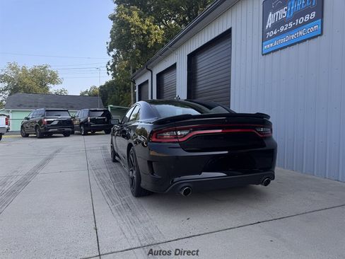 Used 2019 Dodge Charger Scat Pack w/ Plus Group RWD image 14
