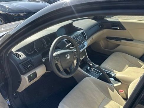 Used 2015 Honda Accord EX image 5