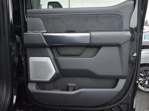 Used 2025 Ford F450 Platinum w/ Camper Package image 28