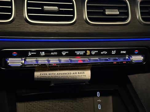 New 2026 Mercedes-Benz GLS 450 4MATIC image 21