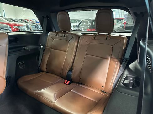 Used 2022 Lincoln Aviator Reserve w/ Class IV Trailer Tow Package image 44