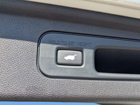 Used 2023 Honda Odyssey EX-L image 12