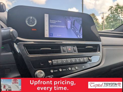 Used 2023 Lexus ES 250 w/ Premium Package AWD/4WD image 18