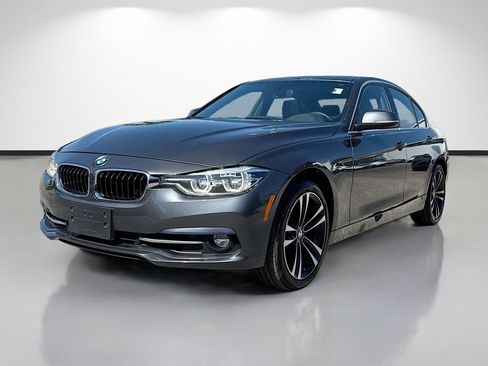 Used 2018 BMW 330i xDrive Sedan w/ Premium Package AWD/4WD image 7