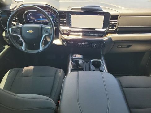 Used 2024 Chevrolet Silverado 1500 LT RWD image 15