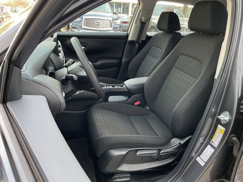 Used 2025 Honda HR-V LX image 14