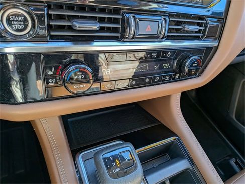 Certified 2023 Nissan Pathfinder Platinum w/ Cargo Package image 19