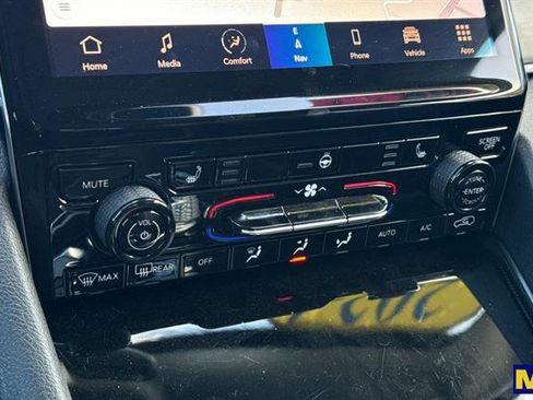 Used 2024 Jeep Grand Cherokee Limited 4xe image 25