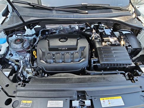 Used 2024 Volkswagen Tiguan SEL R-Line AWD/4WD image 31