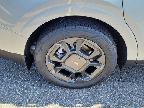 New 2026 Kia Carnival SX FWD image 39
