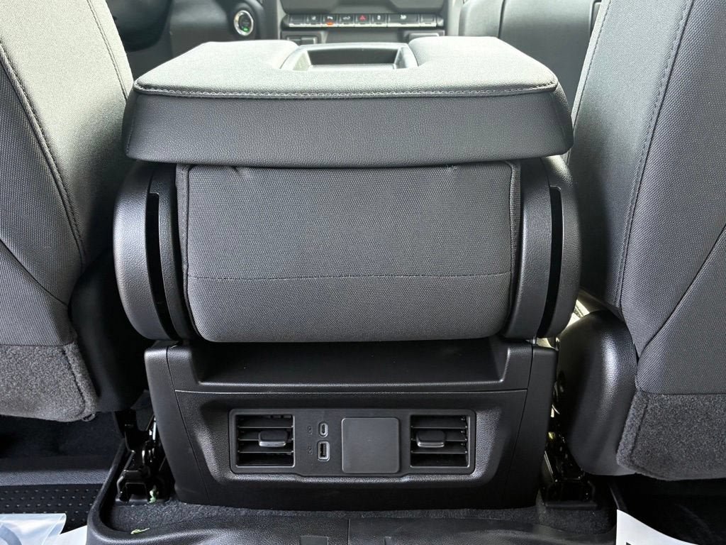 New 2026 Chevrolet Silverado 2500 Custom w/ Custom Value Package AWD/4WD image 32