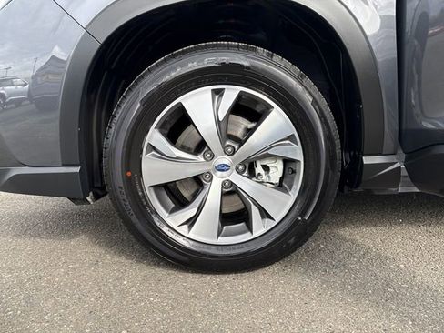 Used 2025 Subaru Ascent Premium AWD/4WD image 27