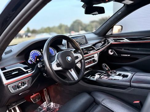 Used 2018 BMW M760i xDrive AWD/4WD image 22