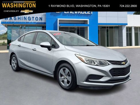 Used 2017 Chevrolet Cruze LS FWD image 1