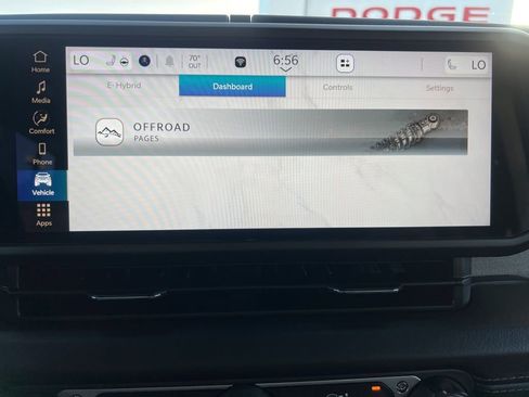 Used 2025 Jeep Wrangler Unlimited Sahara AWD/4WD image 56