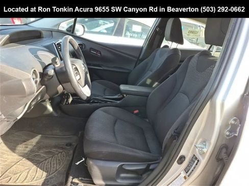 Used 2018 Toyota Prius Prime Plus image 8