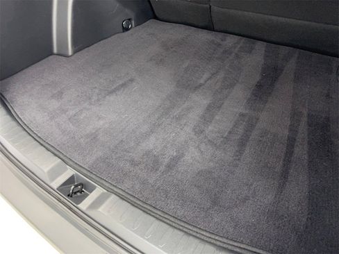 Used 2024 Toyota RAV4 XLE Premium image 79