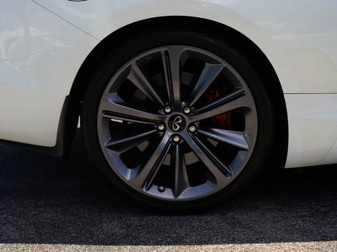 Used 2022 INFINITI Q60 Red Sport 400 w/ Carbon Fiber Package image 11