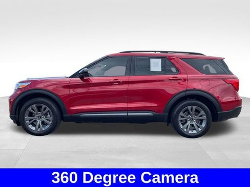 Used 2023 Ford Explorer XLT w/ Equipment Group 202A AWD/4WD image 2