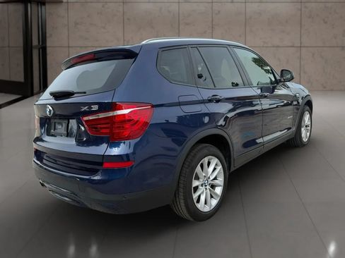 Used 2017 BMW X3 sDrive28i RWD image 3