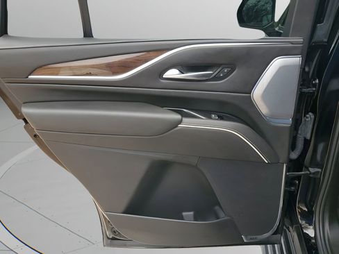 Certified 2023 Cadillac Escalade Sport Platinum w/ LPO, ONYX Package image 17