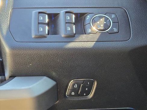 Used 2016 Ford F150 Lariat w/ Equipment Group 502A Luxury image 9