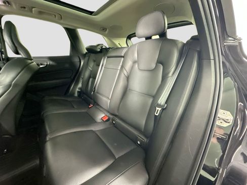 Used 2019 Volvo XC60 T6 Momentum w/ Advanced Package image 26