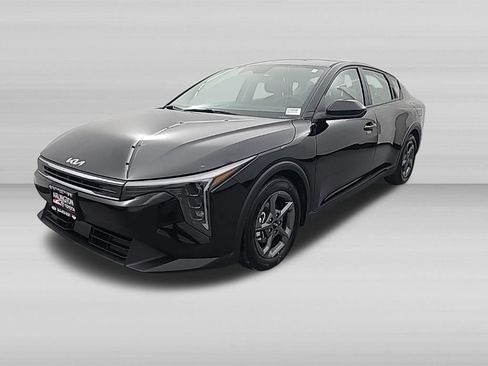 Used 2025 Kia K4 FWD image 8