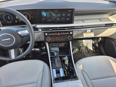 New 2026 Hyundai Tucson SEL FWD image 15