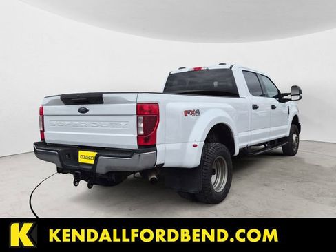 Used 2020 Ford F350 XLT w/ FX4 Off-Road Package AWD/4WD image 5